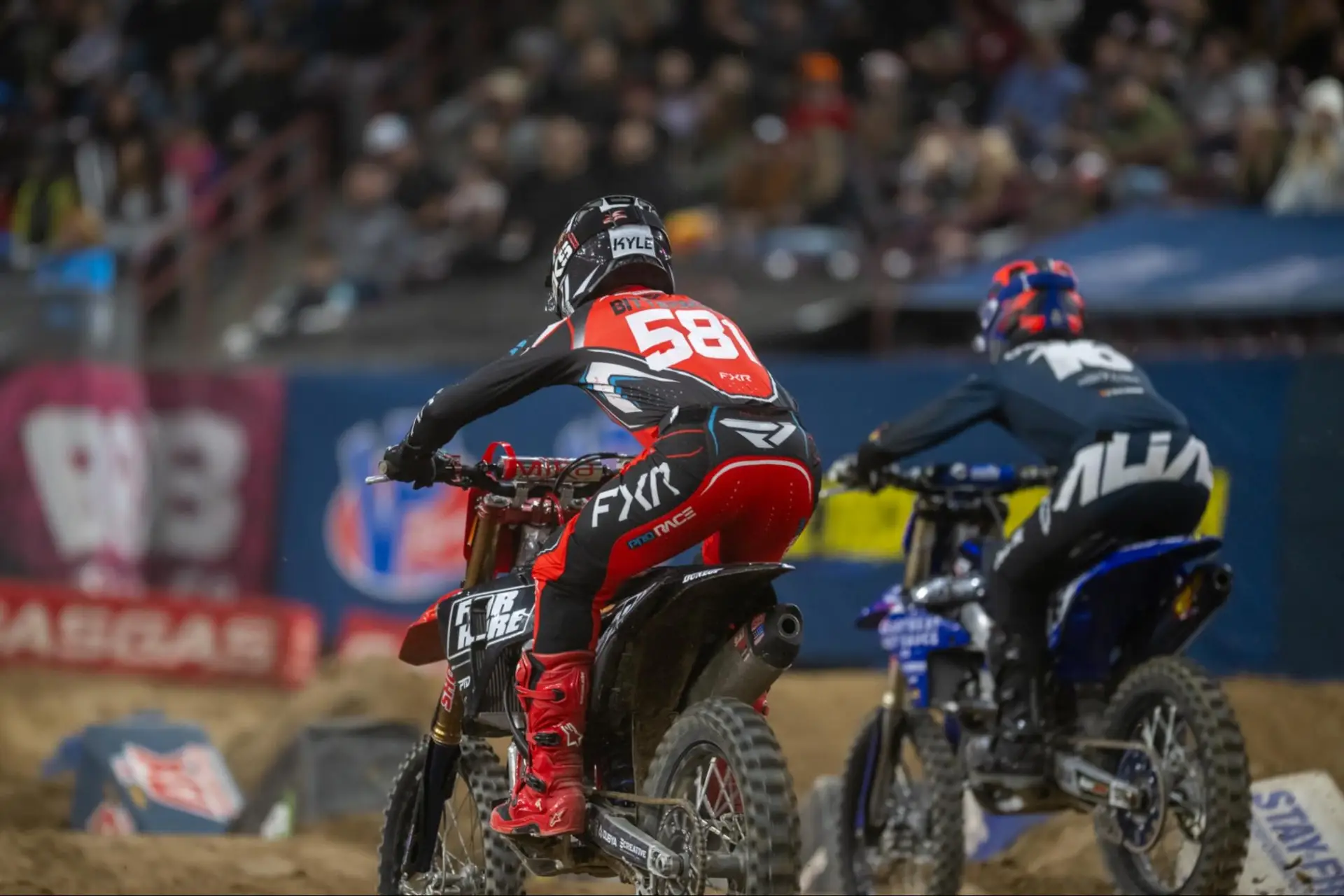 Kyle Bitterman battles bar to bar